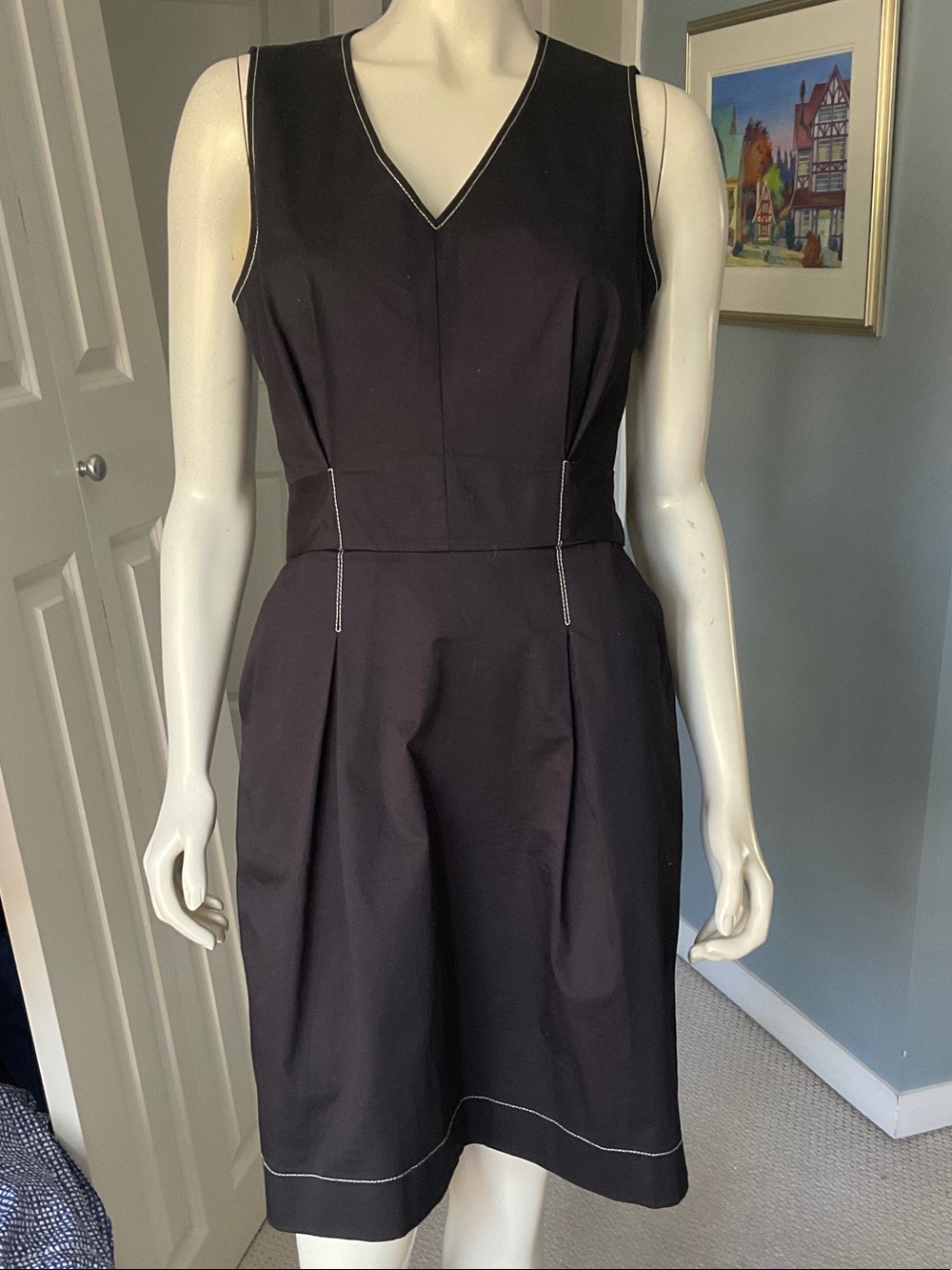 Classic Black V-Neck Sleeveless Dress